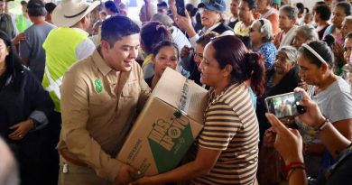 RICARDO GALLARDO LLEVA APOYO A FAMILIAS DAMNIFICADAS DE LA HUASTECA
