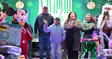 CIUDAD SATÉLITE SE ILUMINA Y CELEBRA LA NAVIDAD CON RICARDO GALLARDO