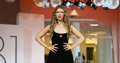 BU CUARÓN DEFIENDE SU VOZ