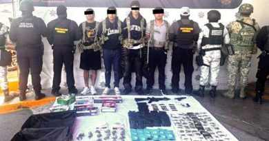 CAEN LUCIFER, CAÑANGAS Y EL TOCINO POR REPARTIR JUGUETES BÉLICOS DEL CDN