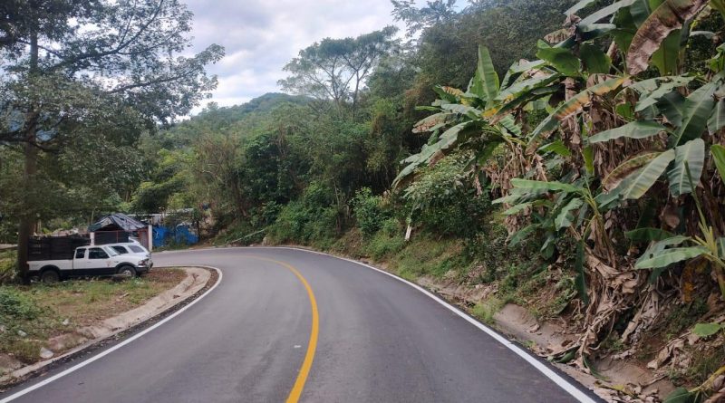 SUPERVISAN CAMINO A SANTA MARÍA PICULA ANTES DE SU INAUGURACIÓN