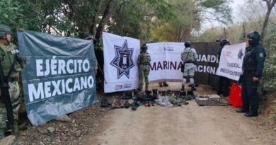 ASEGURAN ARMAMENTO Y EQUIPO TÁCTICO EN IXTAPA-ZIHUATANEJO