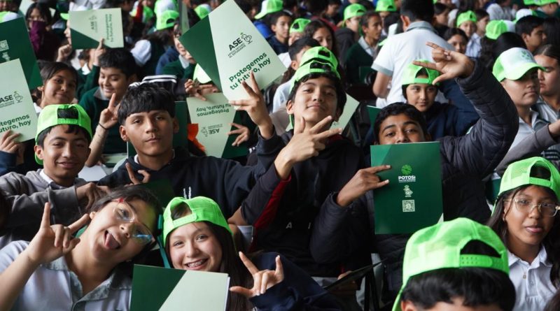GOBIERNO ESTATAL PROTEGE SIN LÍMITES A ESTUDIANTES POTOSINOS