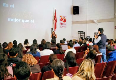 EMPRENDIMIENTO Y LIDERAZGO: MARVELY COSTANZO DEJA HUELLA EN LA UNIVERSIDAD DE MATEHUALA