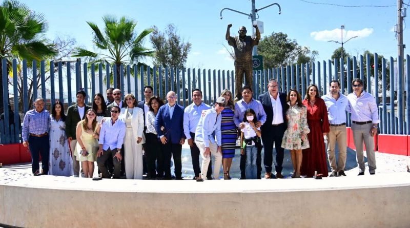 RICARDO GALLARDO PARTICIPA EN HOMENAJE A JACOBO PAYÁN LATUFF