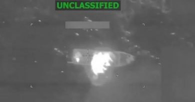 EU ATACA OTRA EMBARCACIÓN EN EL PACÍFICO; TRES PERSONAS PIERDEN LA VIDA