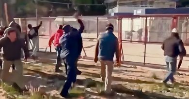 HERIDOS Y DETENIDOS DEJA UN OPERATIVO EN CEMENTERA CRUZ AZUL