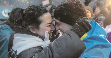 KIEV CELEBRA LA VUELTA DE PRISIONEROS