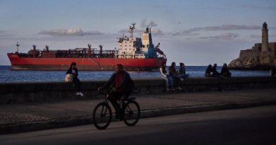 RUSIA CONTINUARÁ SUMINISTRANDO PETRÓLEO A CUBA, AFIRMA EMBAJADOR EN LA ISLA