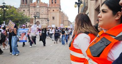 MUJERES DESTACAN EN OPERATIVO DURANTE MARCHA DEL 8M
