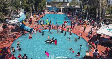 FAMILIAS DISFRUTAN LA REAPERTURA DEL ÁREA ACUÁTICA EN MATEHUALA.