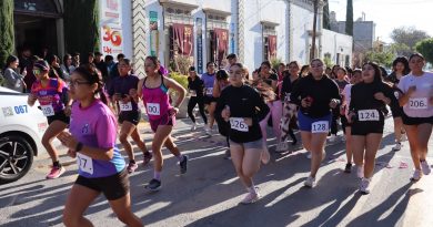 MÁS DE 60 MUJERES LLENAN DE ENERGÍA LA II CARRERA FEMENIL “MUJER UNIVERSITARIA” EN LA UM