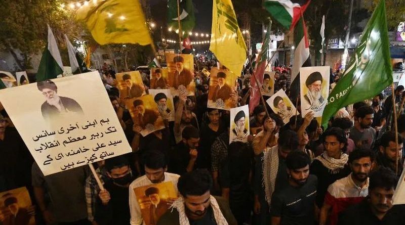 ASALTO POPULAR AL CONSULADO DE EU EN PAKISTÁN DEJA AL MENOS SEIS MUERTOS