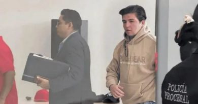 EXREO ASEGURA QUE «FOFO» MÁRQUEZ TIENE LUJOS EN PENAL DE TEXCOCO