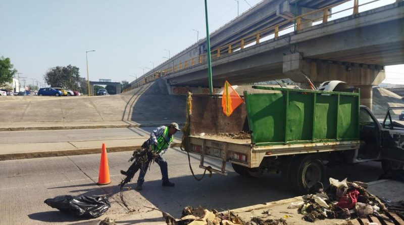 GOBIERNO ESTATAL DA MANTENIMIENTO PERMANENTE AL RÍO SANTIAGO