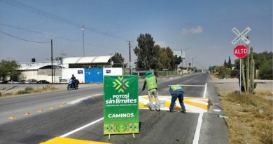 GOBIERNO ESTATAL MEJORA ACCESO AL AEROPUERTO EN TEMPORADA VACACIONAL