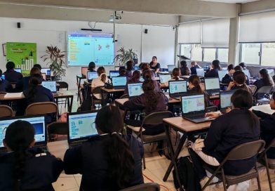 GOBIERNO ESTATAL ACERCA TECNOLOGÍA A JÓVENES POTOSINAS