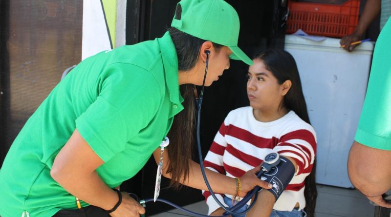ESTADO ACERCA SERVICIOS DE SALUD A HOGARES DE SANTA MARÍA DEL RÍO