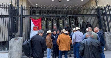 AGRICULTORES ROMPEN DIÁLOGO CON SEGOB Y AMENAZAN CON AFECTAR EL MUNDIAL