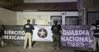 AUTORIDADES CATEAN CLÍNICA DE MÉDICO INVESTIGADO POR SUEROS VITAMINADOS