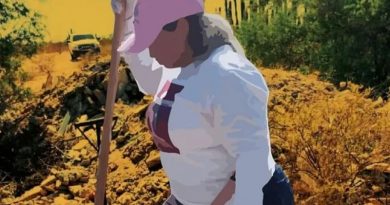 CECI FLORES: DEL LIBRO DEL AÑO AL HALLAZGO DE SU HIJO