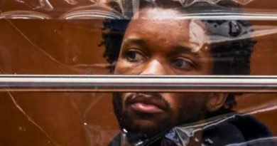 HALLAN MATERIAL ILEGAL EN TELÉFONO DE D4VD EN CASO POR ASESINATO