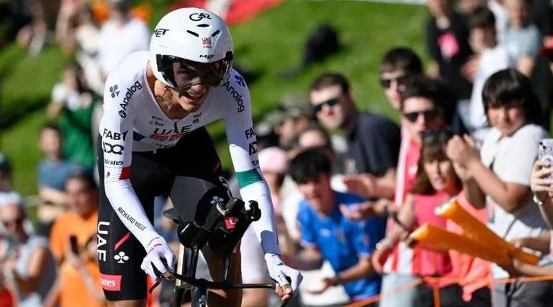 ISAAC DEL TORO SE RETIRA DE LA ITZULIA TRAS SUFRIR UNA CAÍDA EN LA TERCERA ETAPA