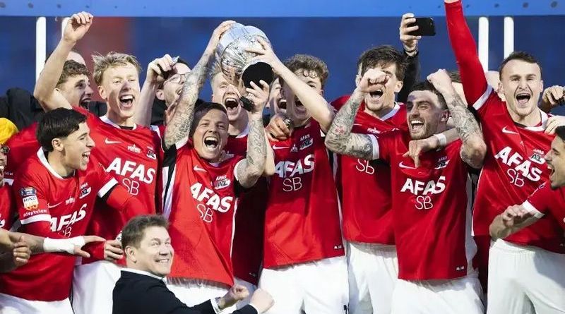 MATEO CHÁVEZ SE CORONA EN PAÍSES BAJOS; AZ ALKMAAR GANA LA COPA