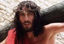 ROBERT POWELL ES EL ARTISTA QUE LA GENTE «CONFUNDÍA» CON JESÚS DE NAZARETH
