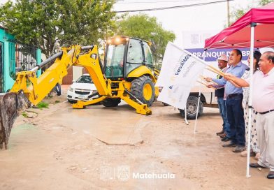 🚧 PRESIDENTE RAÚL ORTEGA ARRANCA OBRA DE PAVIMENTACIÓN Y AGUA POTABLE EN LA COLONIA LA DICHOSA 💧