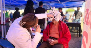 Ruta de la Salud 3.0 acerca atención médica gratuita a familias potosinas en el Centro Histórico