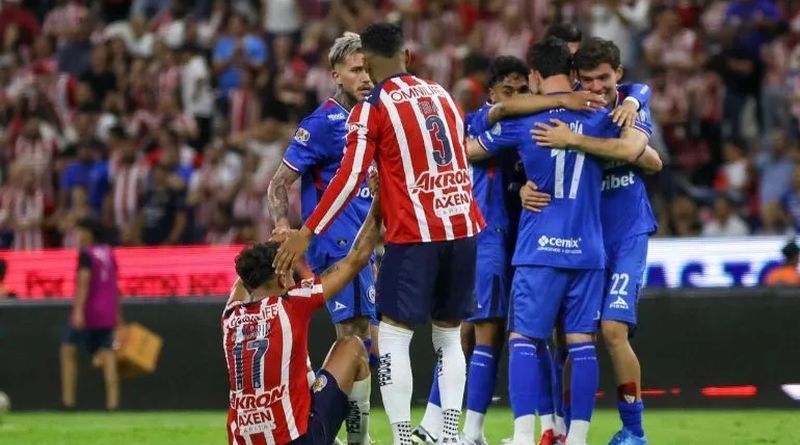 CRUZ AZUL ROMPE EL SUEÑO DE CHIVAS PARA INSTALARSE EN LA GRAN FINAL