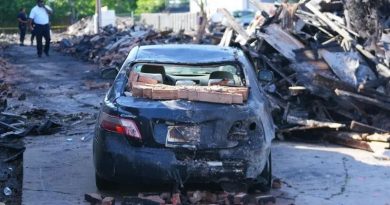 EXPLOSIÓN EN EDIFICIO DE APARTAMENTOS EN DALLAS DEJA AL MENOS TRES MUERTOS