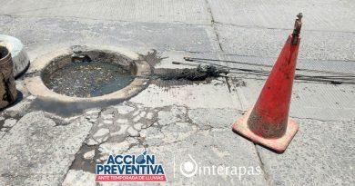 Tapón de trapos causaba fuga de drenaje en la colonia Las Piedras