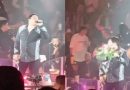 JULIÓN ÁLVAREZ SUFRE INCIDENTE EN PLENO CONCIERTO