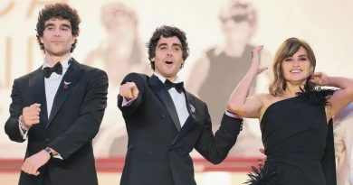 “LA BOLA NEGRA” LOGRA 20 MINUTOS DE APLAUSOS EN CANNES