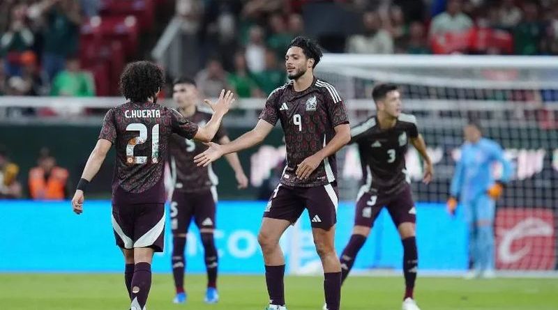 RAÚL JIMÉNEZ Y CÉSAR HUERTA SE UNEN AL TRICOLOR EN PASADENA