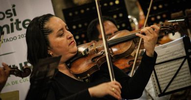 CAMERATA DE SAN LUIS LLEVA LA MÚSICA A LOS BARRIOS TRADICIONALES