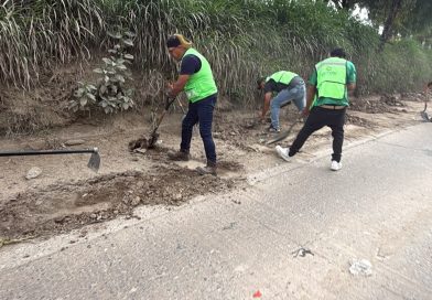 GOBIERNO ESTATAL REALIZA LIMPIEZA EN BULEVAR RÍO ESPAÑITA TRAS LLUVIAS