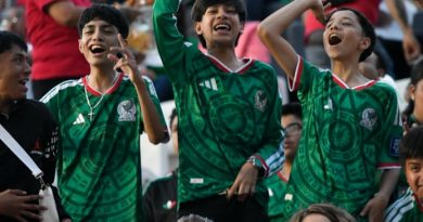 Entre porras, aplausos y una gran fiesta familiar con Somos Pasión Sin Límites, el Estadio Libertad Financiera 🏟️⚽ vibra con la emoción de ver a nuestra Selección Mexicana 🇲🇽 muy cerca de conseguir una importante victoria.