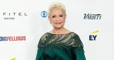 ADRIANA BARRAZA ENFRENTA EL ALZHEIMER