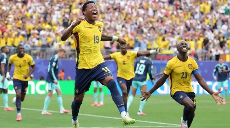 ECUADOR VENCE A ALEMANIA Y CLASIFICA A DIECISEISAVOS