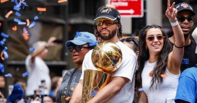 MANHATTAN SE TIÑE DE NARANJA Y AZUL POR LOS KNICKS