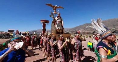 MÁS DE 400 RECLUSOS PERUANOS RECREAN RITUALES INCAS CON UNA MONUMENTAL OBRA MUSICAL INSPIRADA EN EL INTI RAYMI