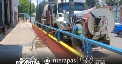 Gobierno de la Capital realiza labores extra de limpieza en Periférico Norte