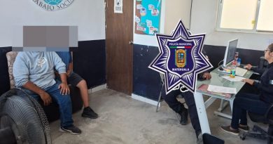 POLICÍAS MUNICIPALES NEUTRALIZAN LLAMADA DE EXTORSIÓN Y LOCALIZAN A LA VICTIMA OCULTA BAJO UN PUENTE DE DESAGÜE