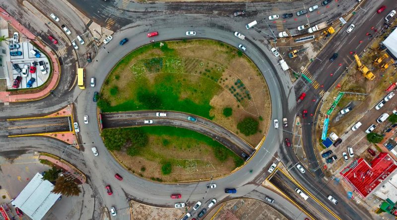EL GOBERNADOR RICARDO GALLARDO ARRANCA LA CONSTRUCCIÓN DEL PUENTE DE LA FAMILIA