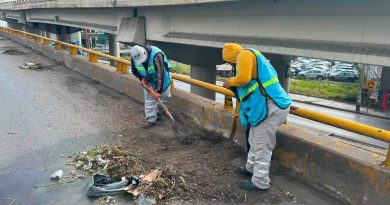 Ayuntamiento de SLP realiza mantenimiento y destape de drenajes pluviales en el Distribuidor Juárez