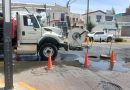 Interapas trabaja en avenida Carranza para identificar origen de fuga residual