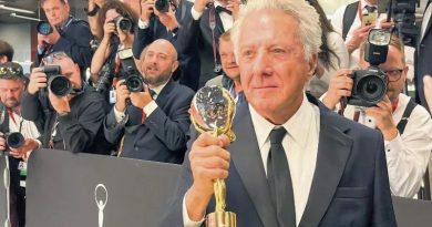 DUSTIN HOFFMAN CELEBRA HOMENAJE EN KARLOVY VARY